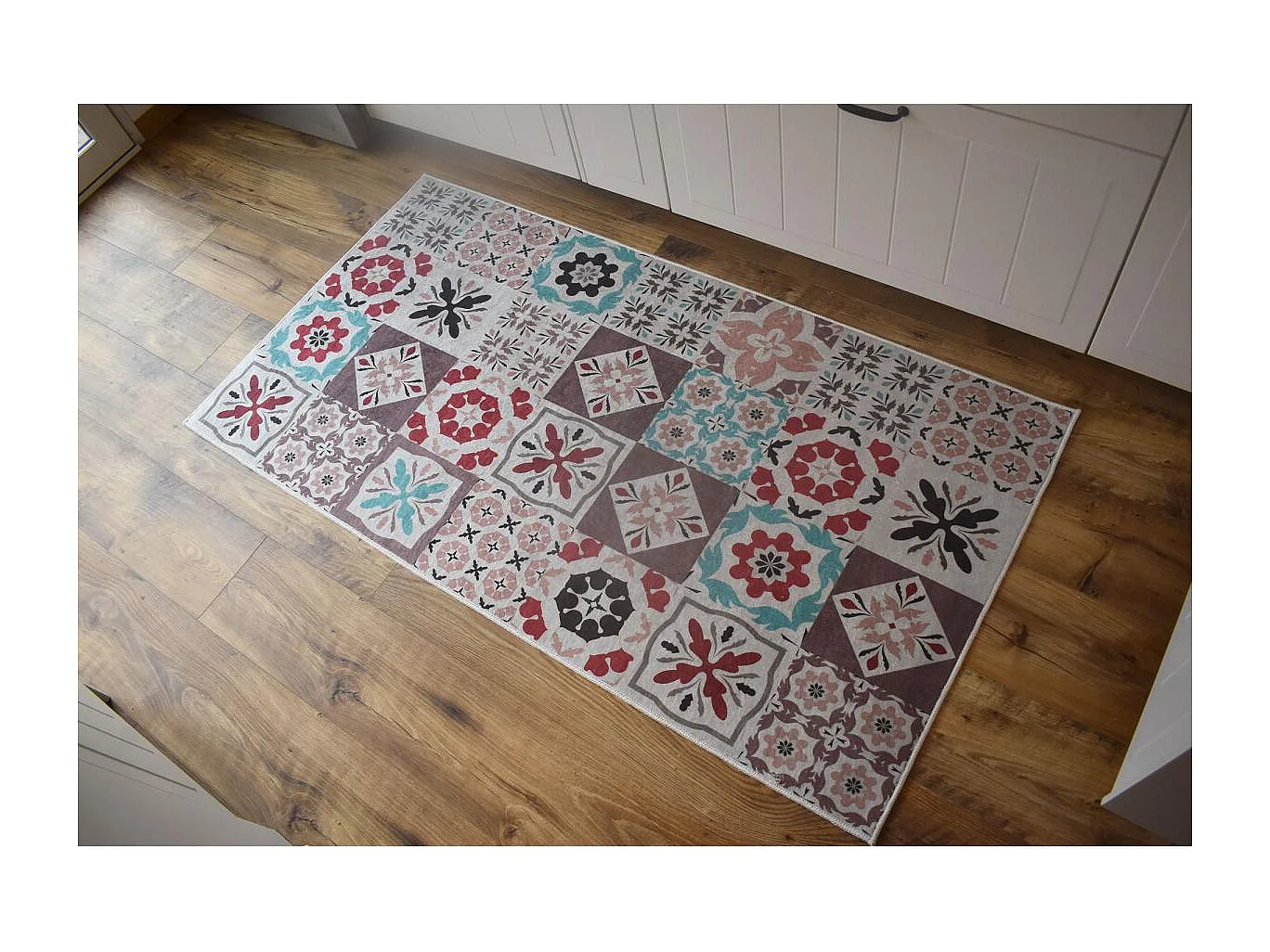 Tapis open space 70x180 rouge et bleu motif carreaux de ciment LYN11 A