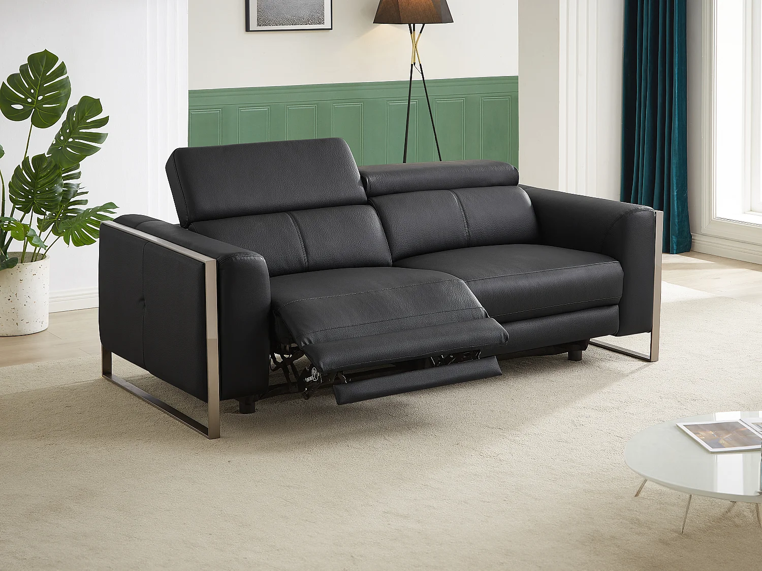 3-sits soffa med elektrisk avslappningsfunktion i svart läder DAVOLI