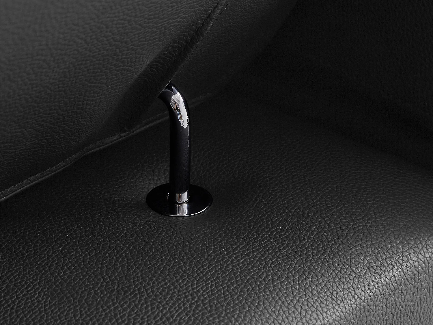 2-sits elfåtölj i svart läder DAVOLI