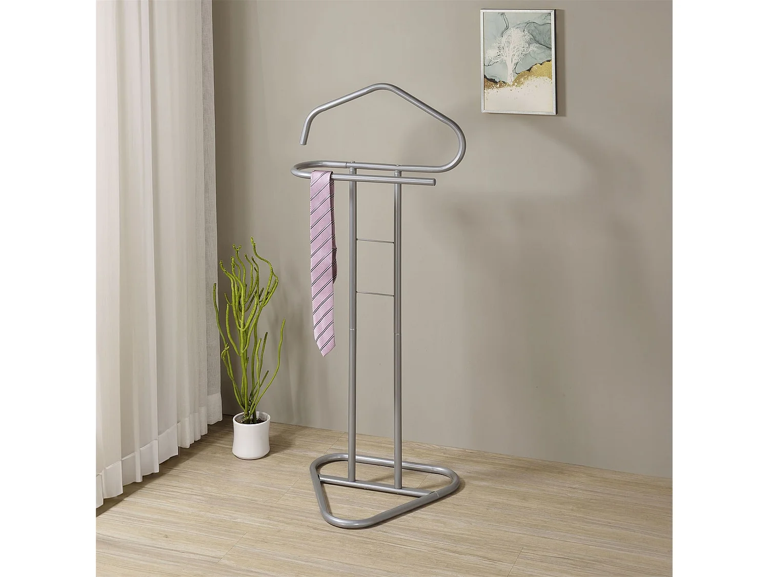 Valet de chambre valet de nuit CAMILO chevalet de nuit avec cintre pour veste et portant pour pantalons, en métal laqué gris clair