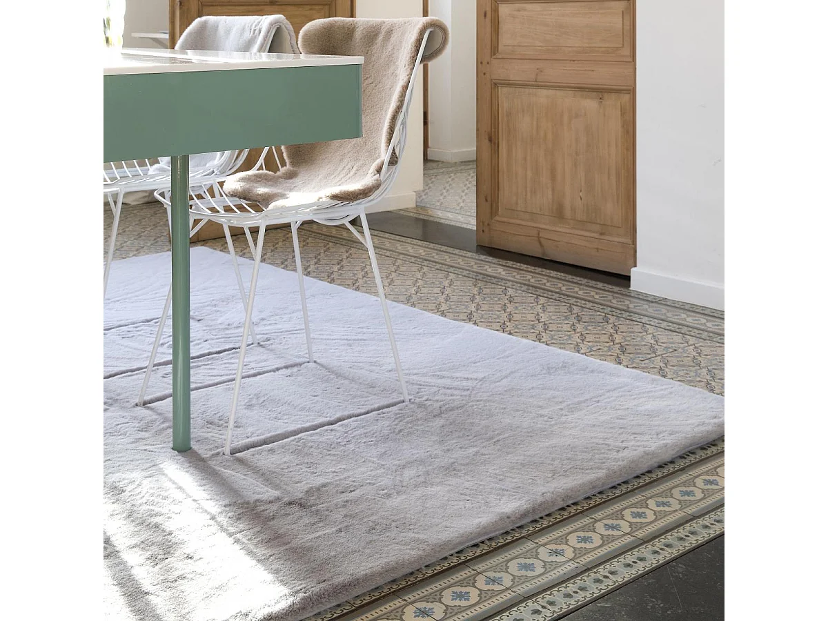 Tapis shaggy 120x160 rectangle tissé gris motif uni REXOU