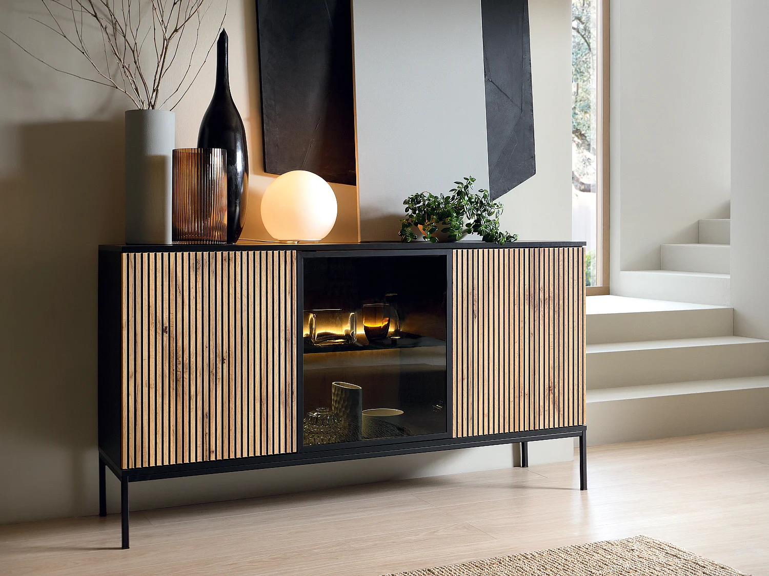 Buffet 3 portes avec LEDs en MDF et verre fumé - Noir et Naturel - OVILA
