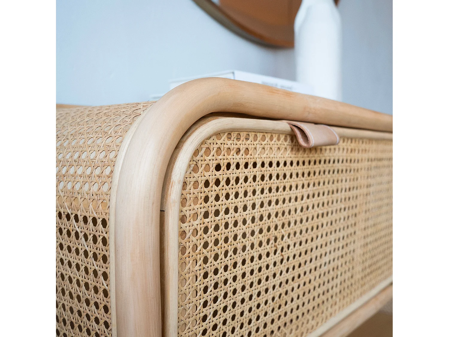 Commode en rotin et bois massif, 2 portes abattantes - Alata