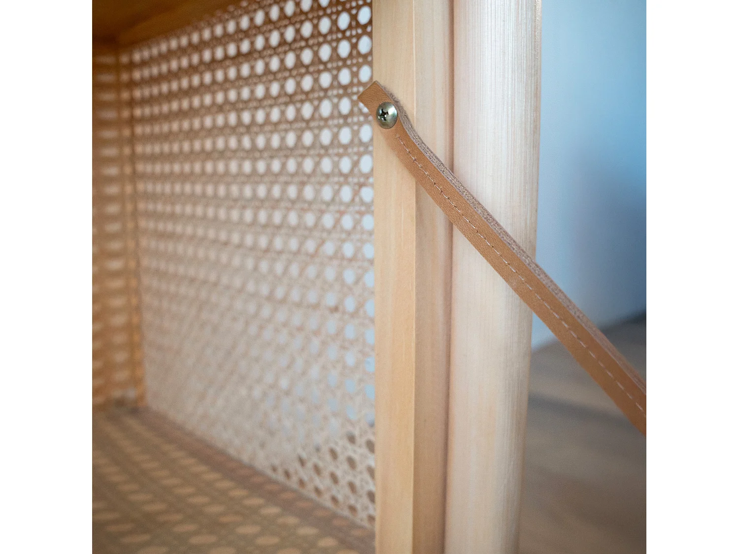 Commode en rotin et bois massif, 2 portes abattantes - Alata