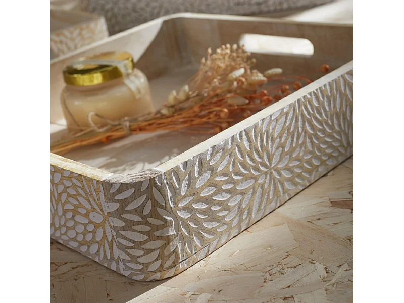 Set van 3 mangohouten dienbladen. Afmetingen: 38x38x6 + 30x30x6 + 25x25x6cm