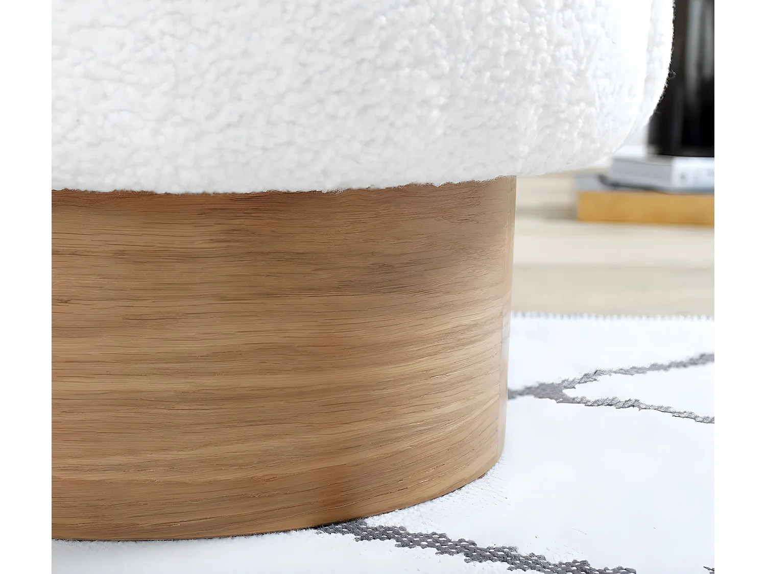 Pouf design Sada Bois clair et Tissu bouclette Blanc