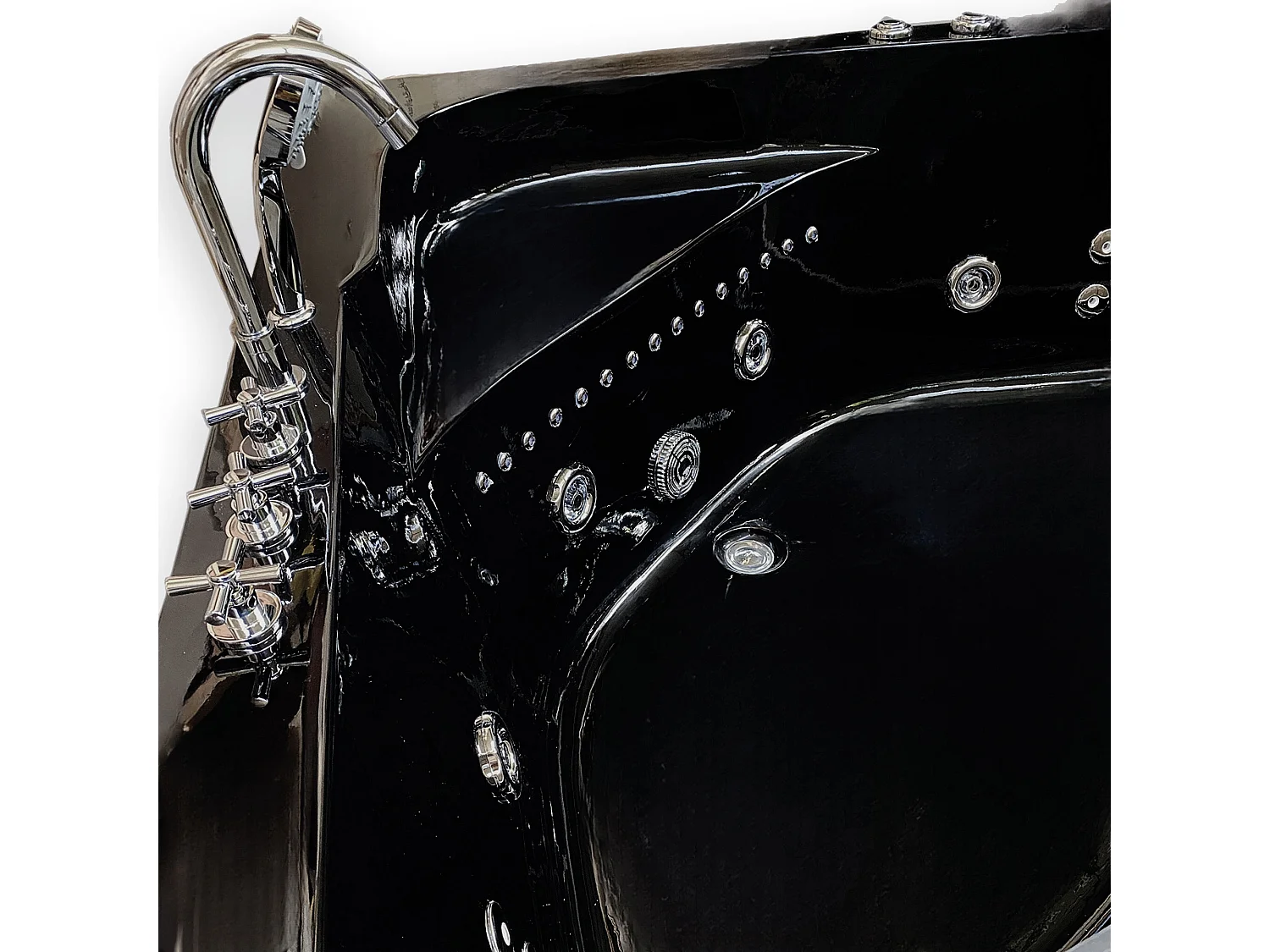 Hydromassagebad 150 x 150 cm Chromotherapie 8 jets – Black Maple