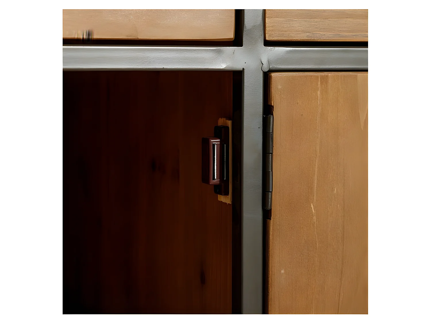 Buffet avec 3 portes et 3 tiroirs en bois et métal noir LEANDRE