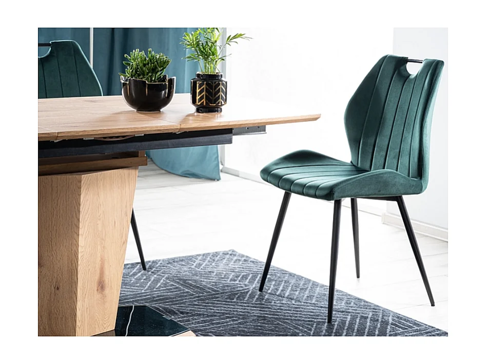 Chaise design métal noir et velours vert Skal