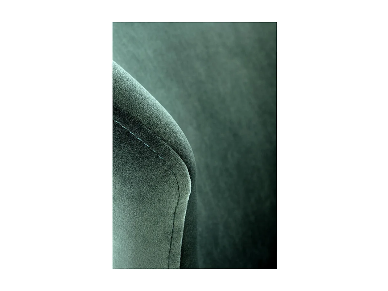 Silla de diseño de terciopelo verde y estructura de metal negro AYA