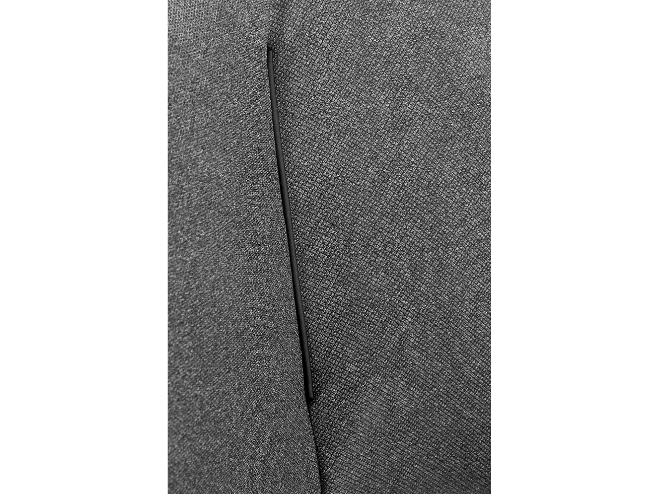 Silla de diseño con asiento de tela gris y base de metal negro MONTEVIDEO