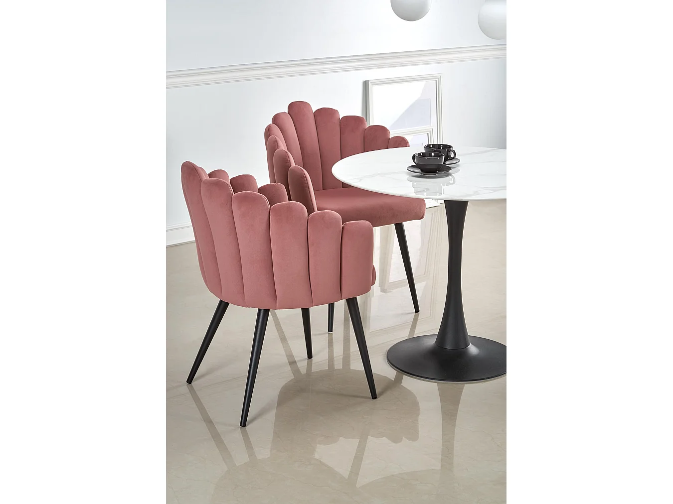 Tavolo rotondo da 90 cm con piano in vetro effetto marmo bianco e gamba centrale Amboise nera