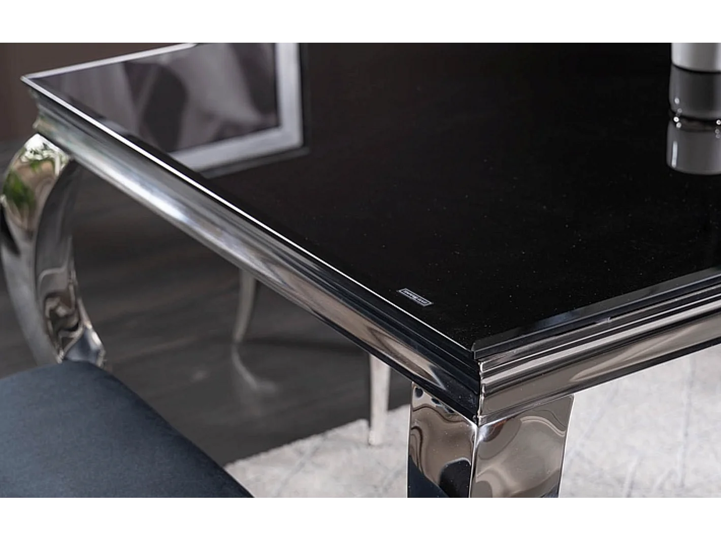 Mesa barroca de metal y cerámica negra 150cm Bolti