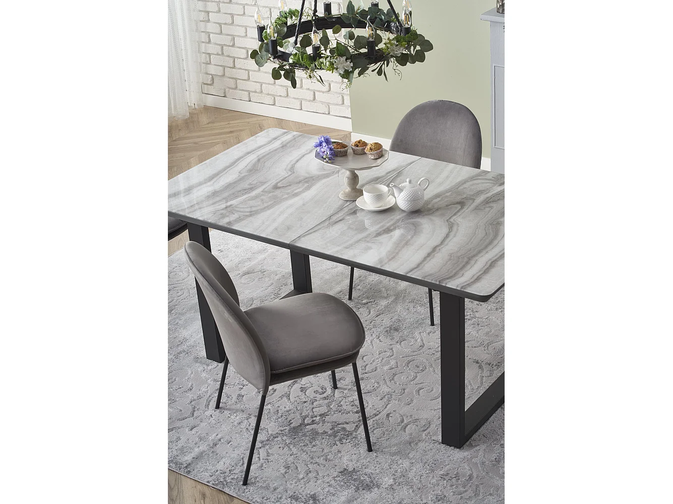 Table de salle à manger avec plateau en verre aspect marbre extensible ALIYAN