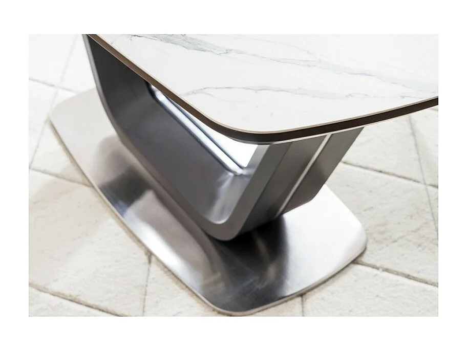 Table à manger extensible noir & marbre 160cm Vanda