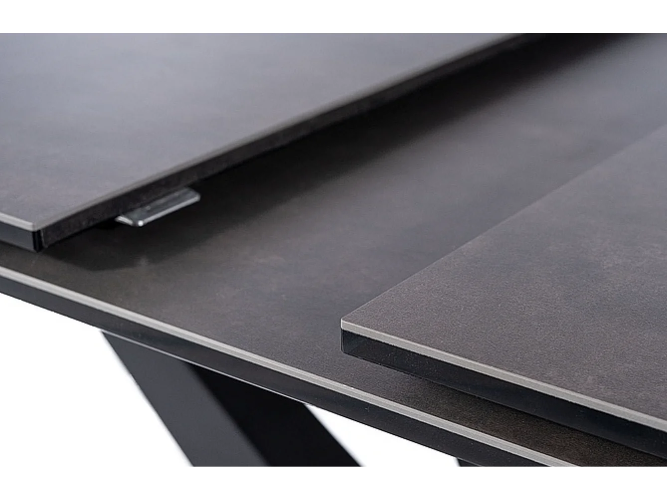 Table extensible métal verre et céramique noir 160cm Rizo