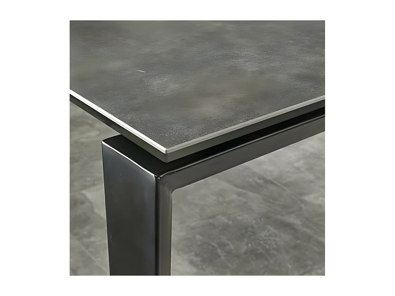 Tavolo industriale allungabile 120/180 cm in ceramica grigia e nera Lilac