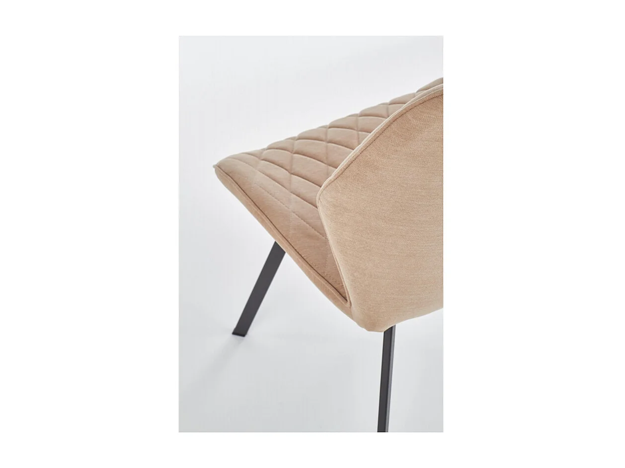 Chaise de salle à manger en tissu beige avec pieds en acier noir Pilot