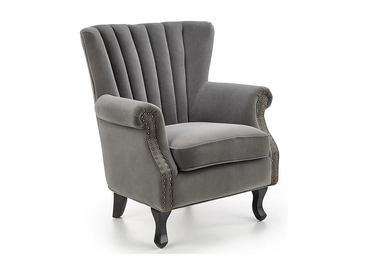 Poltrona in velluto grigio con braccioli borchiati e gambe in legno massiccio MEDICIS