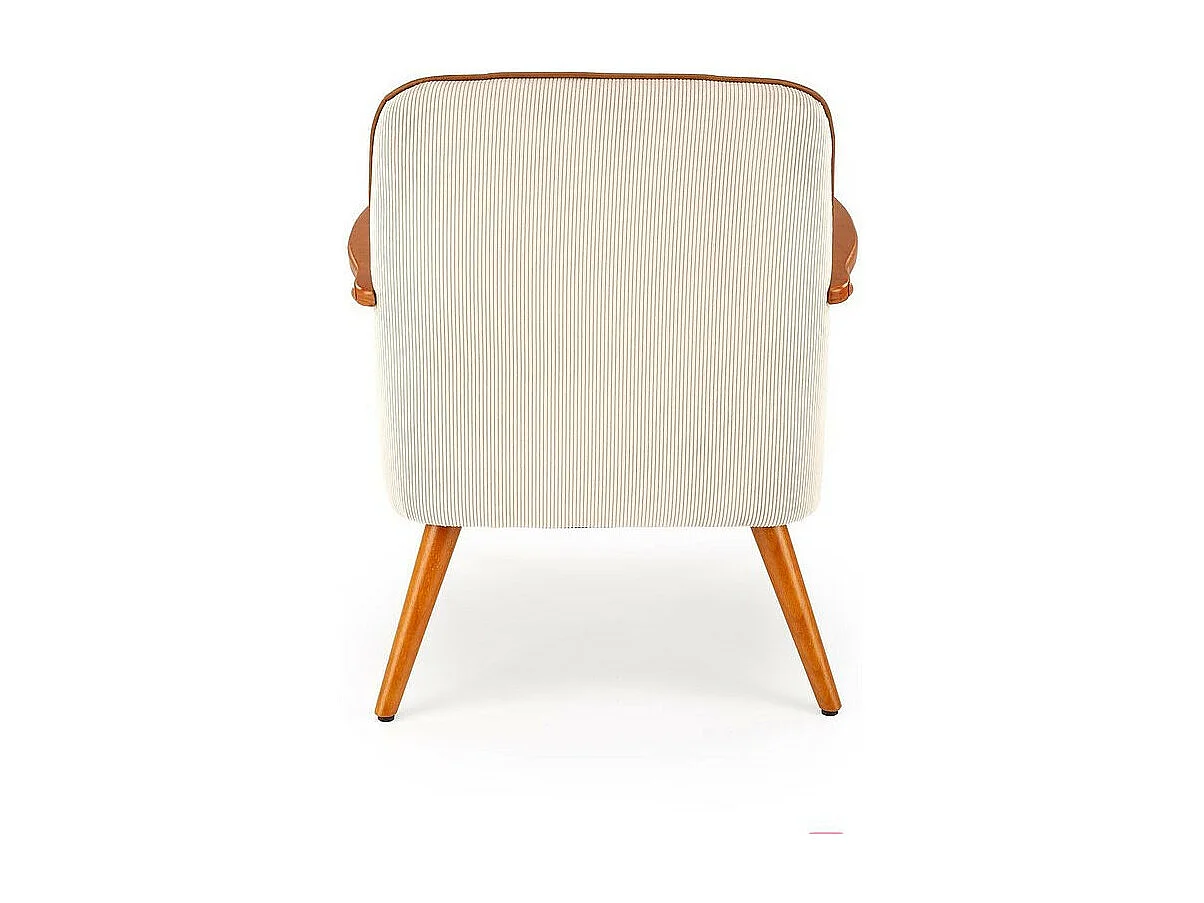 Fauteuil lounge en tissu beige avec pieds en bois de noyer GAEL