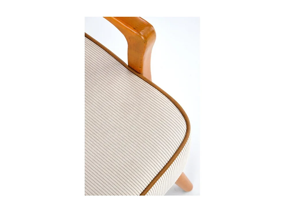 Fauteuil lounge en tissu beige avec pieds en bois de noyer GAEL