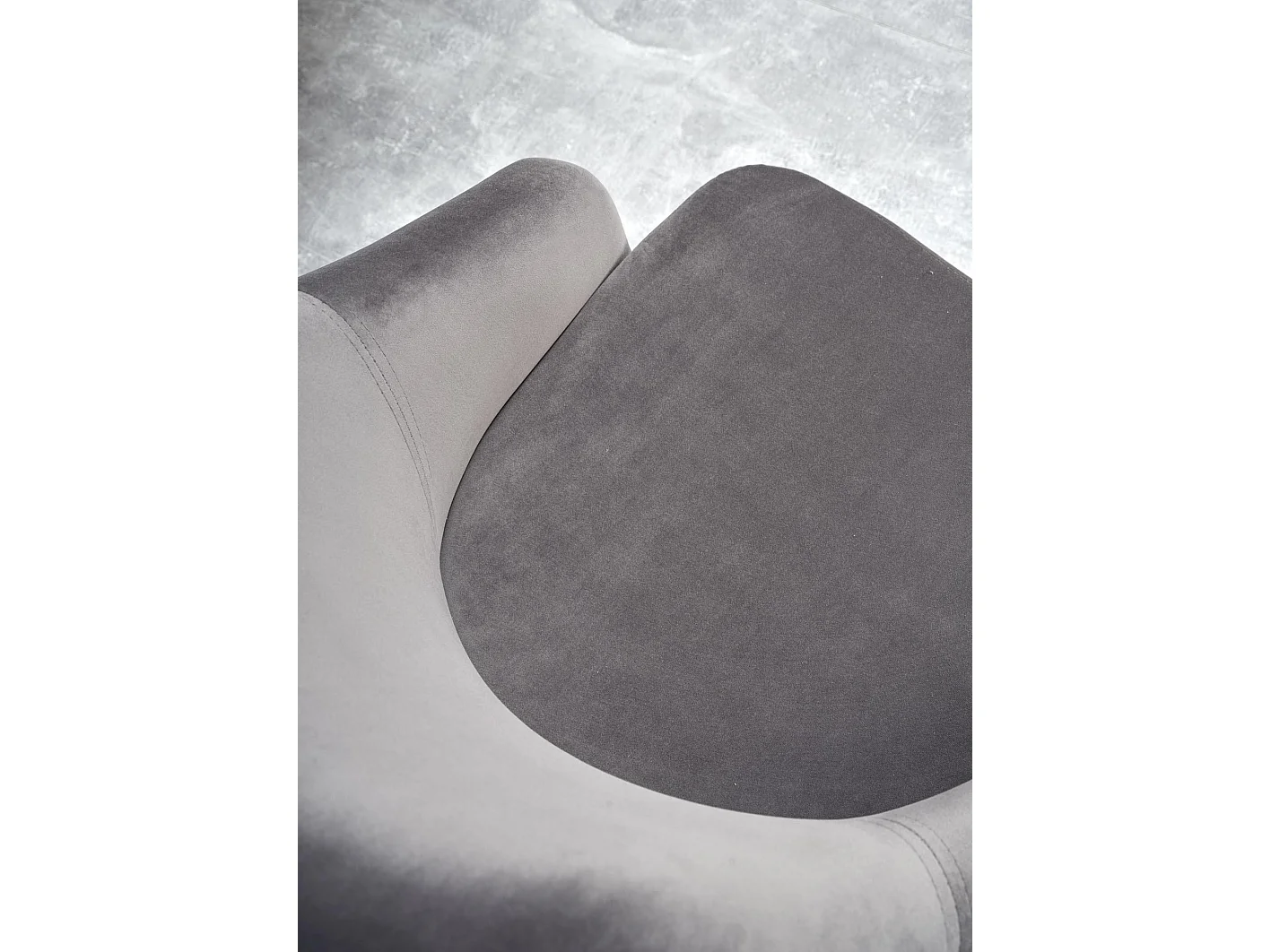 Chaise de salle à manger en velours gris clair avec pieds gris graphite en bois massif KANDRA