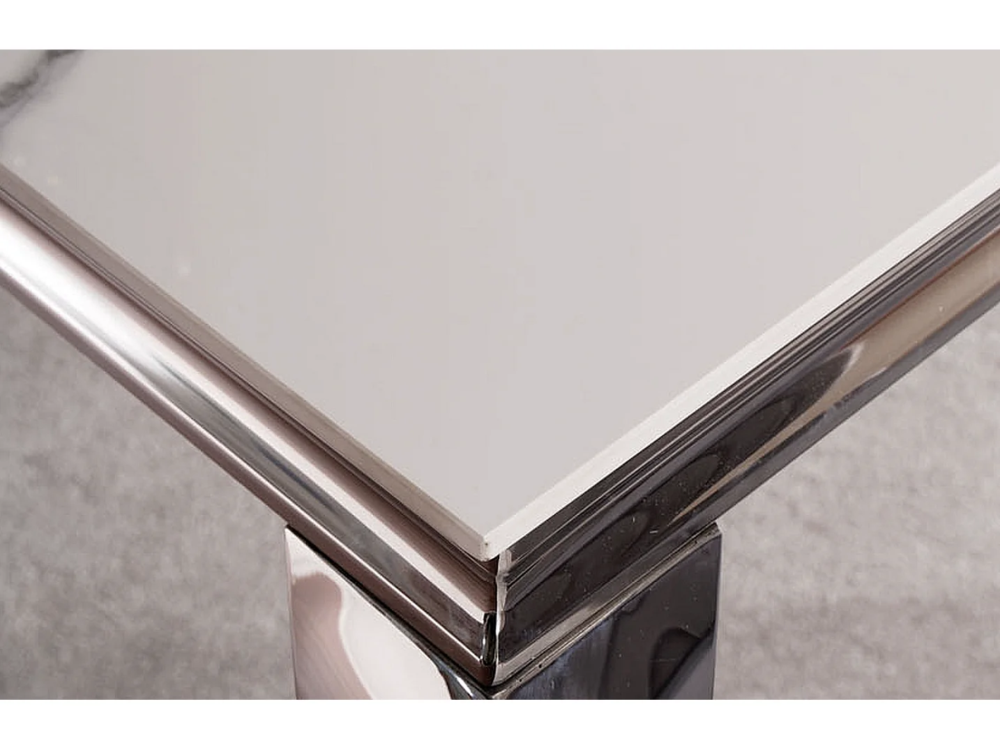 Mesa de centro barroca de metal y cerámica blanca 120cm Bolti