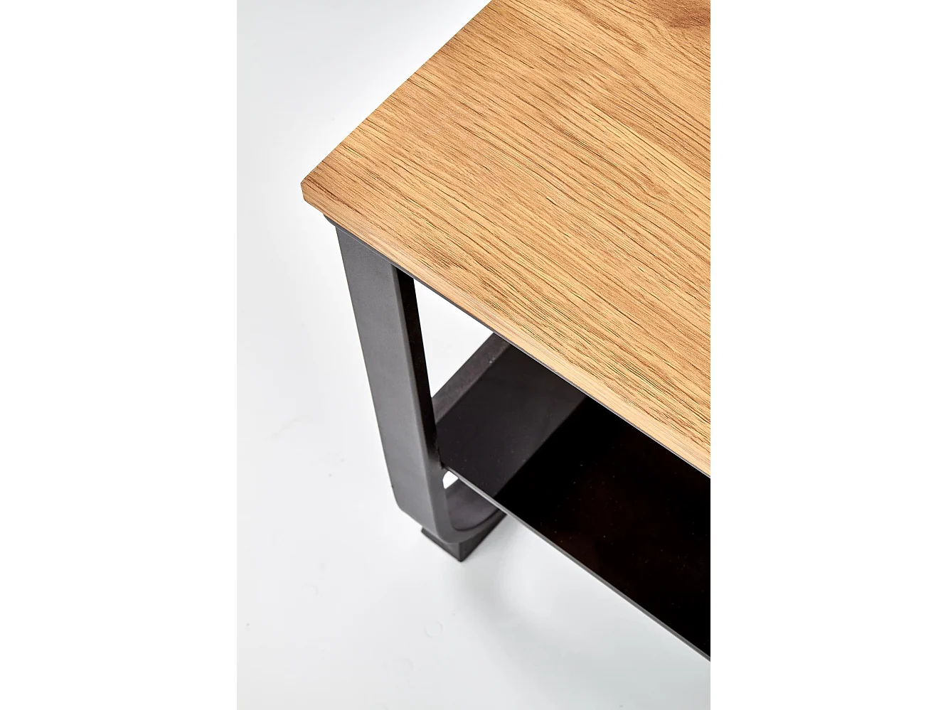 Tavolino con ripiano e struttura in acciaio nero e piano in rovere dorato Expanse