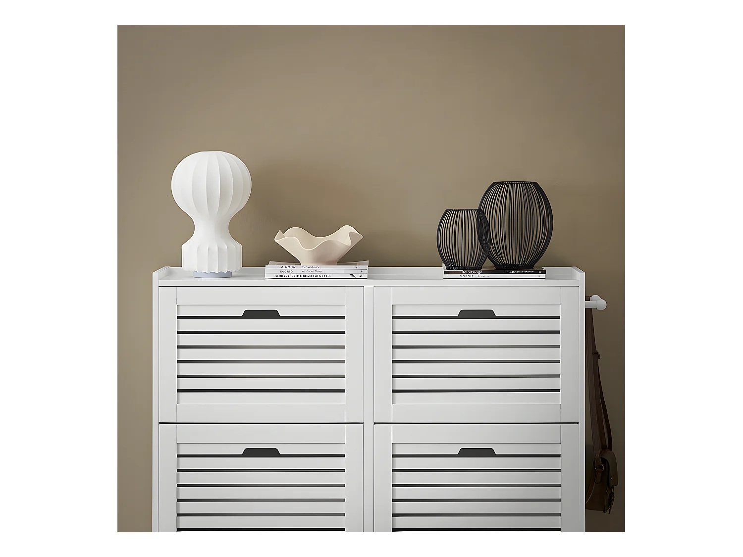 Szafka na buty z 6 drzwiami i 2 hakami FSR145-W