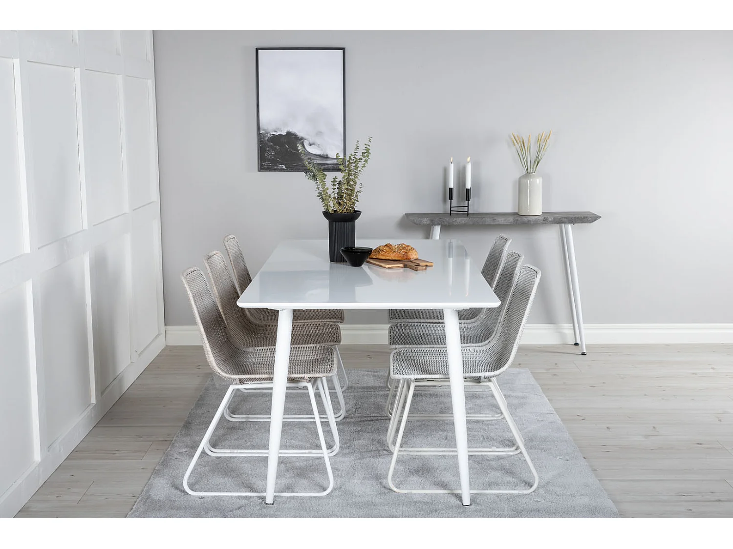 Polar180X90WHWH eethoek eetkamertafel wit en 6 Cirebon eetkamerstal rotan whitewash.