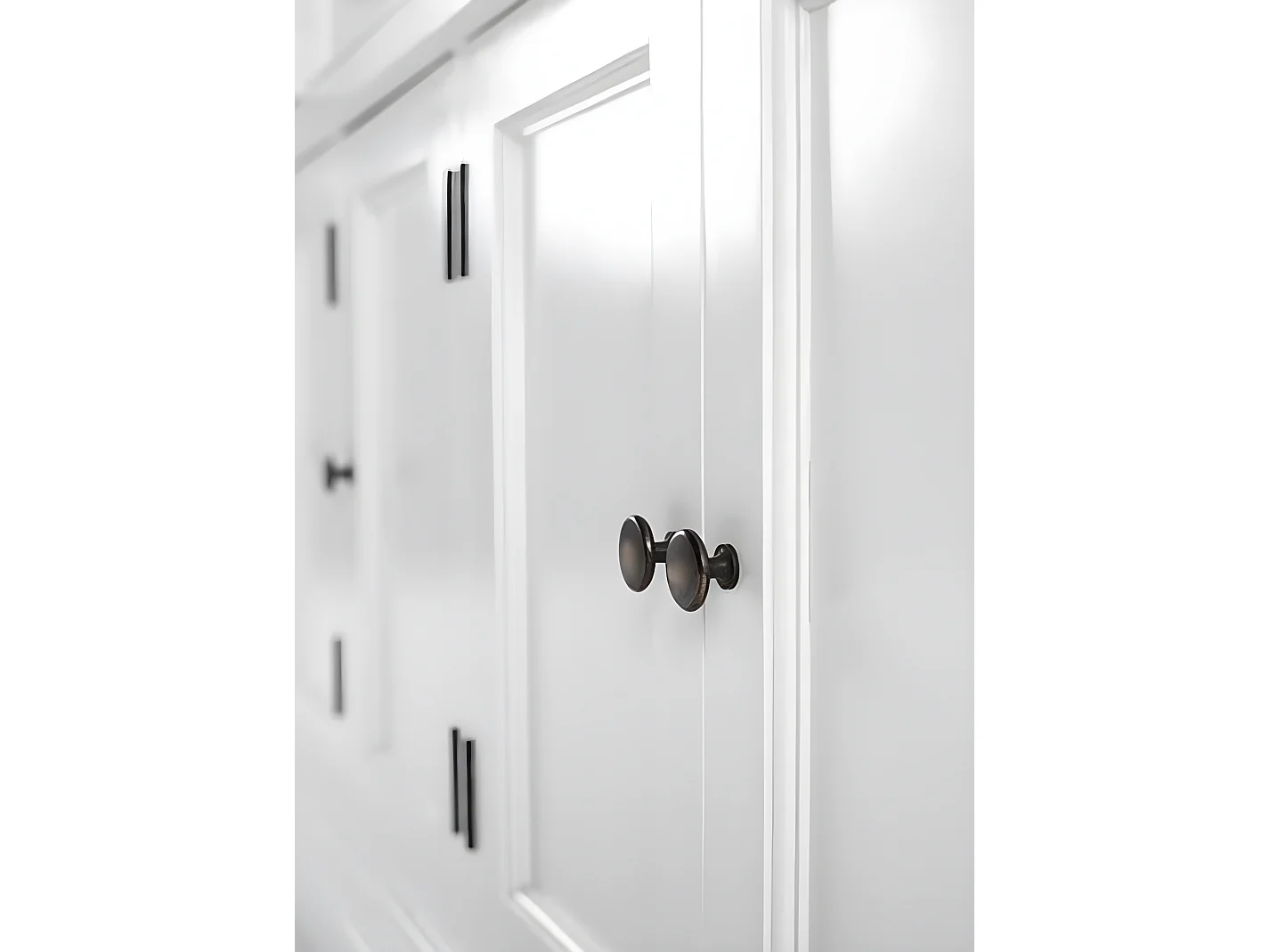 Provence buffet 5 portes, 2 grande 1 petit tiroir blanc.