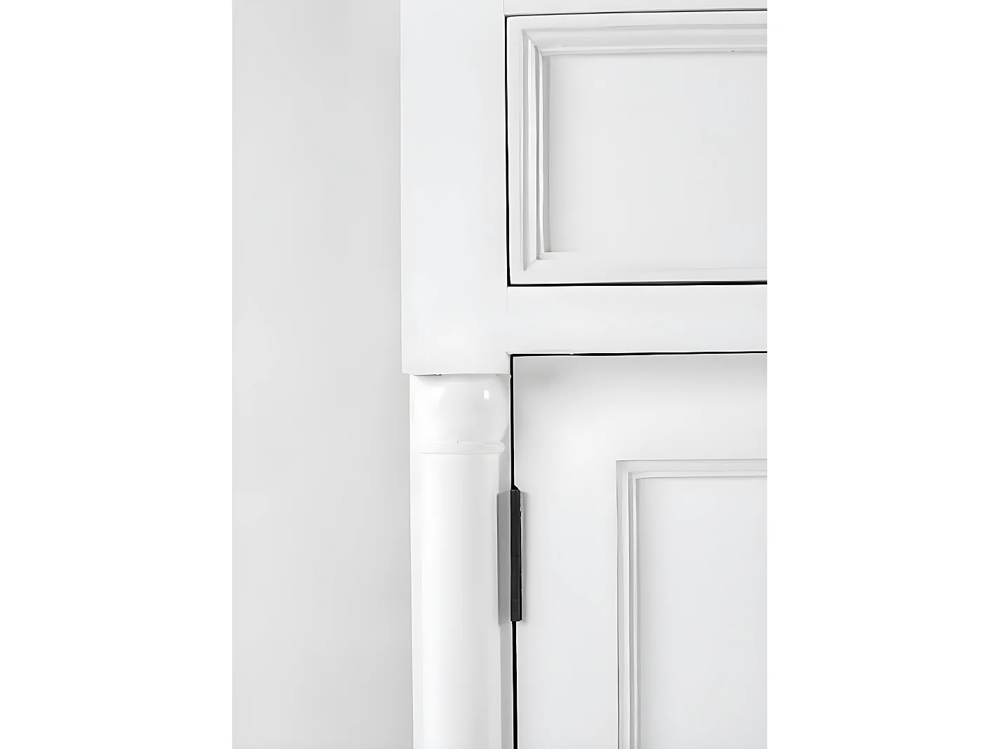 Provence buffet 5 portes, 2 grande 1 petit tiroir blanc.