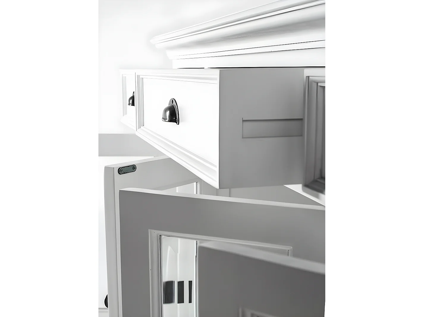 Halifax buffet 4 portes, 2 petit tiroirs, 1 grand tiroir blanc.