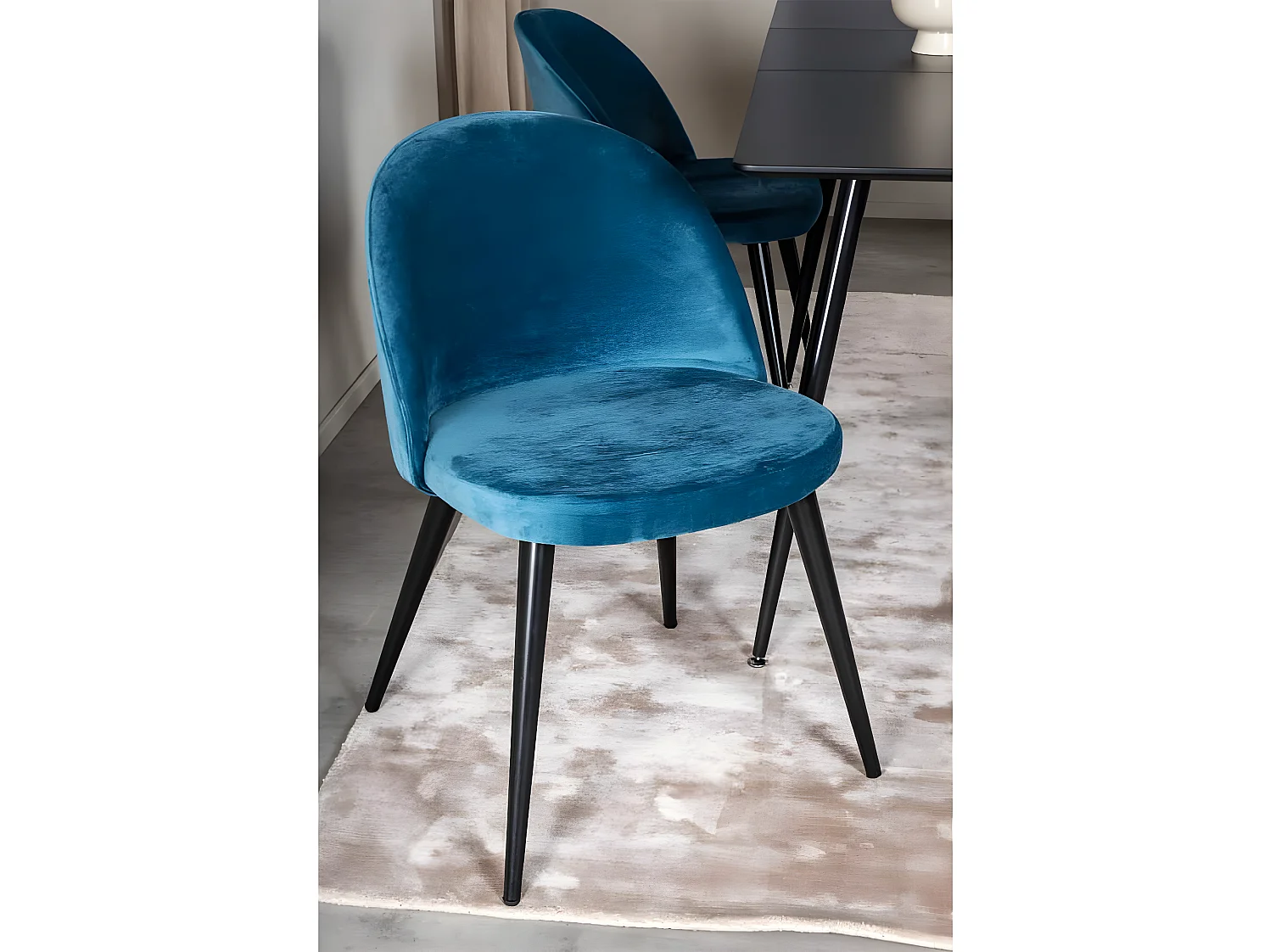 Velvet Esszimmerstuhl Velour blau, schwarz.