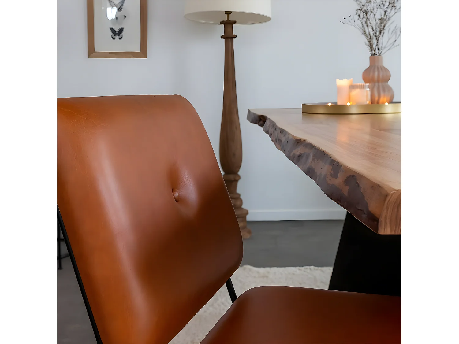 Juego de 2 sillas de cuero marrón y metal negro Arthur con diseño vintage y acabados modernos