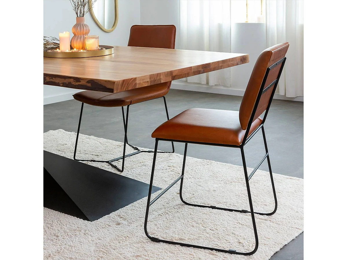 Juego de 2 sillas de cuero marrón y metal negro Arthur con diseño vintage y acabados modernos