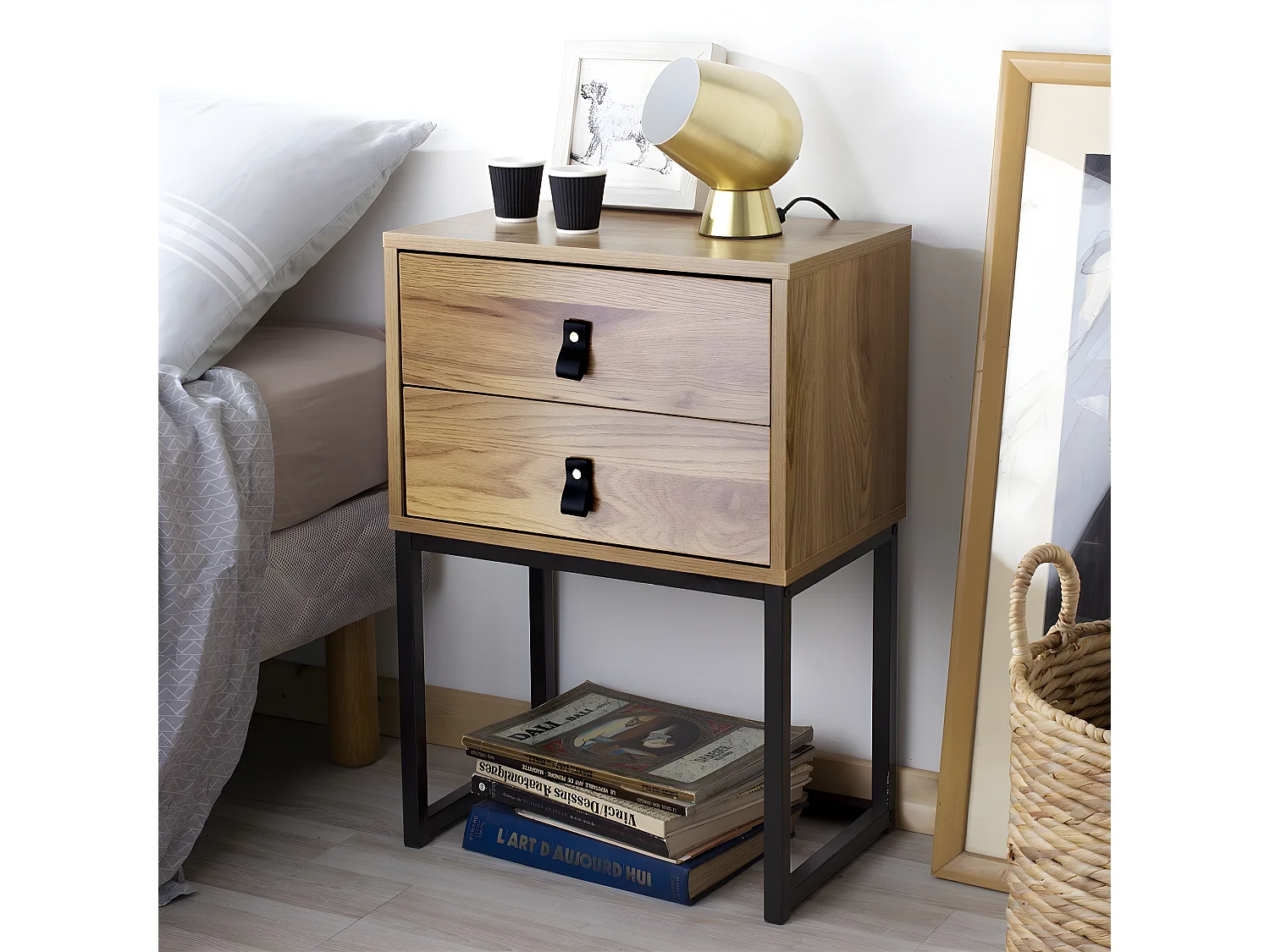 Nachtkastje met 2 lades en metalen poten met eikeneffect
