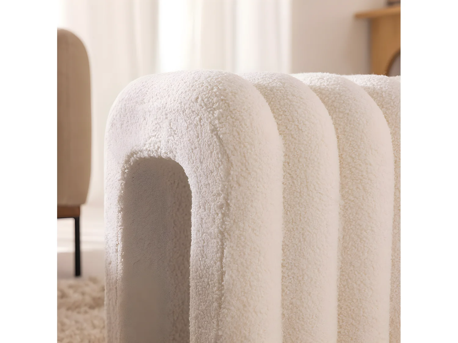 Mui - Tabouret rembourré en tissu bouclette - Blanc