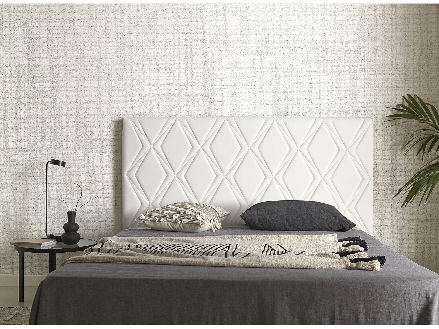 Cabecero Rubí para Cama de 135 de Polipiel Blanco 154x115x8..