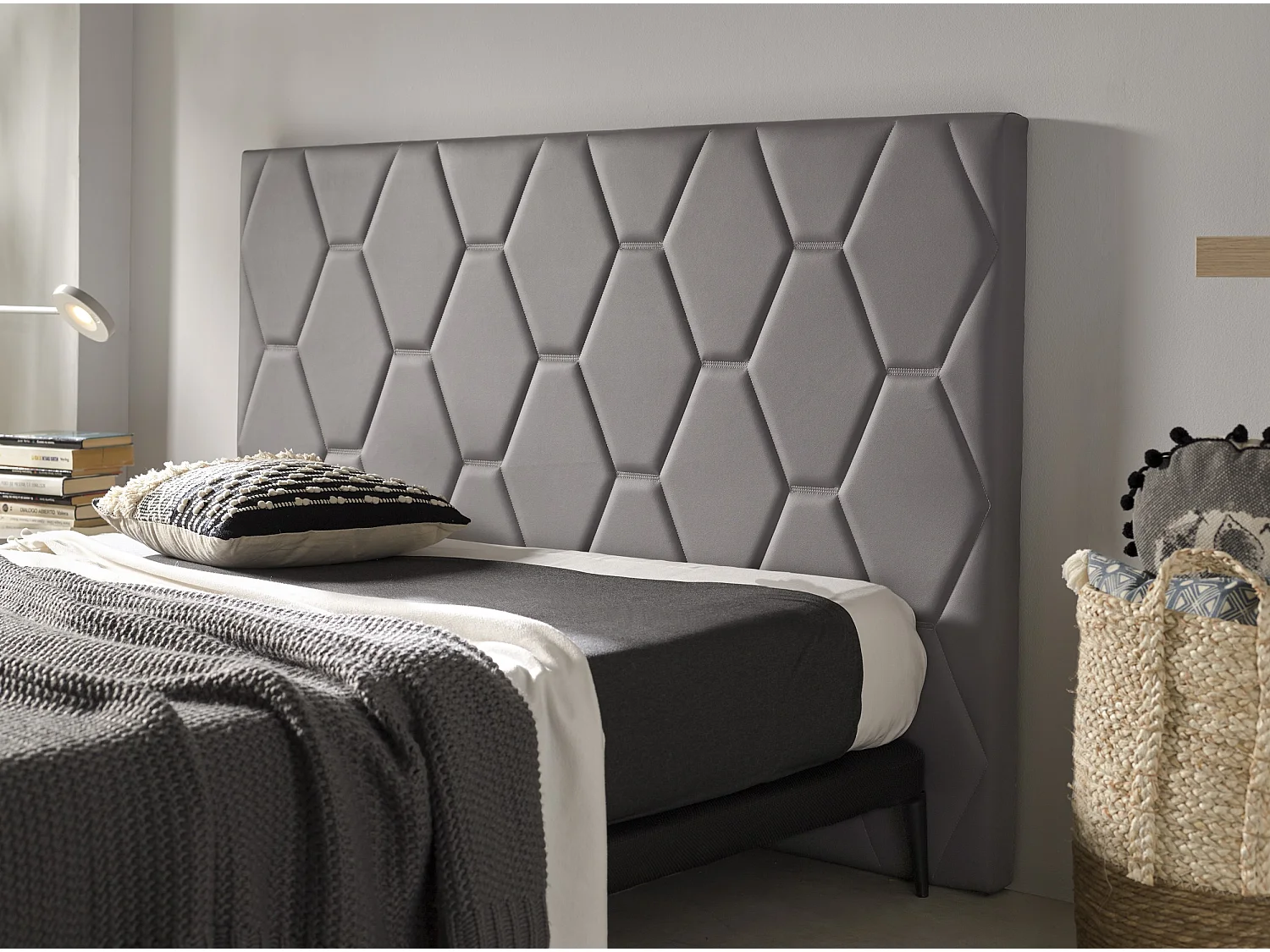 Cabecero Ágata para Cama de 150 de Polipiel Gris 154x115x8..