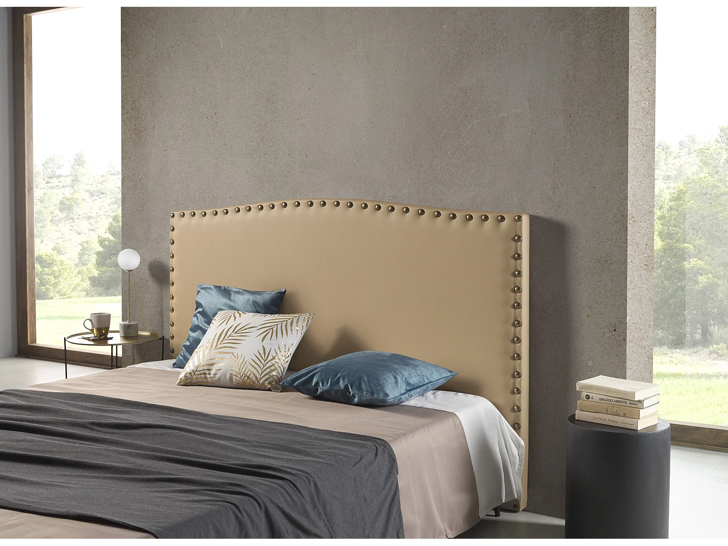 Cabecero Ambar para Cama de 135 de Polipiel Camel 154x115x8..