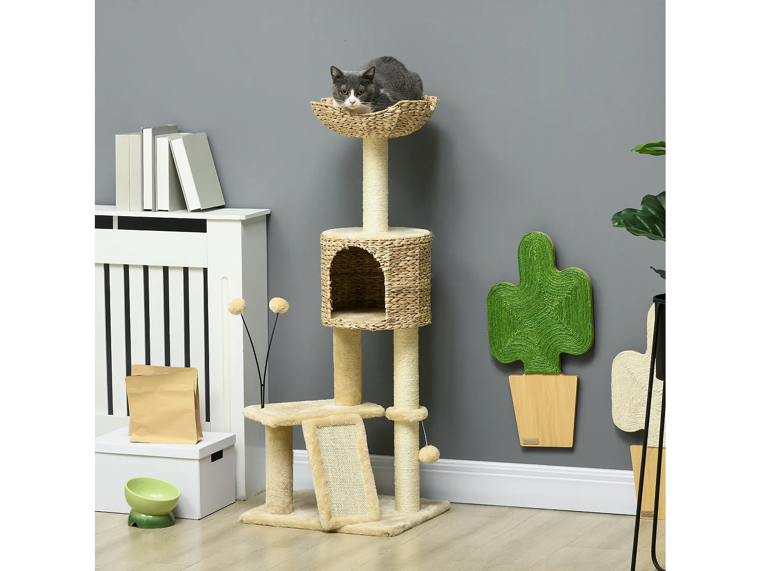 Arbre à chat style cosy chic griffoirs grattoir sisal naturel équipement multiple peluche jacinthe d'eau beige
