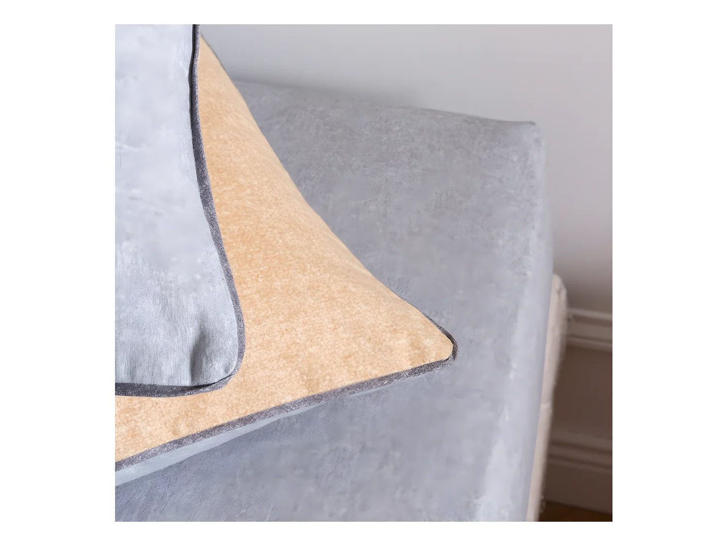 Drap housse en flanelle coton 57 fils uni gris 160x200cm