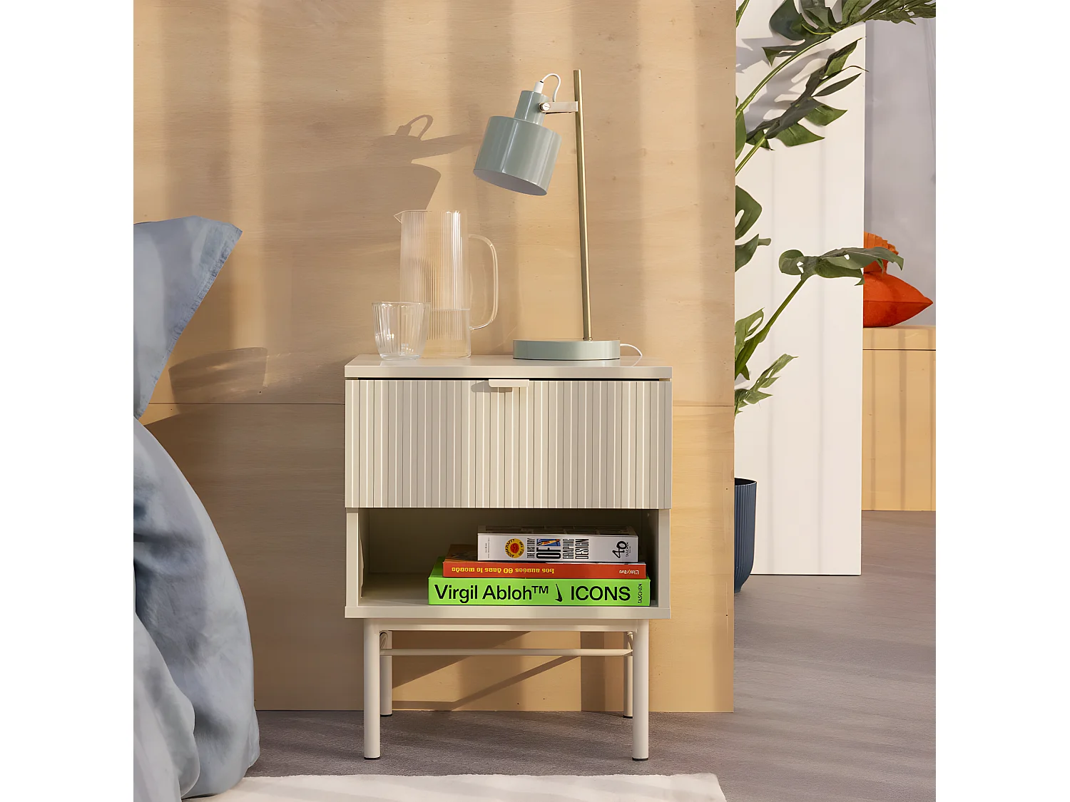 Molly - Table de chevet 1 tiroir, 1 niche en bois et métal - Crème