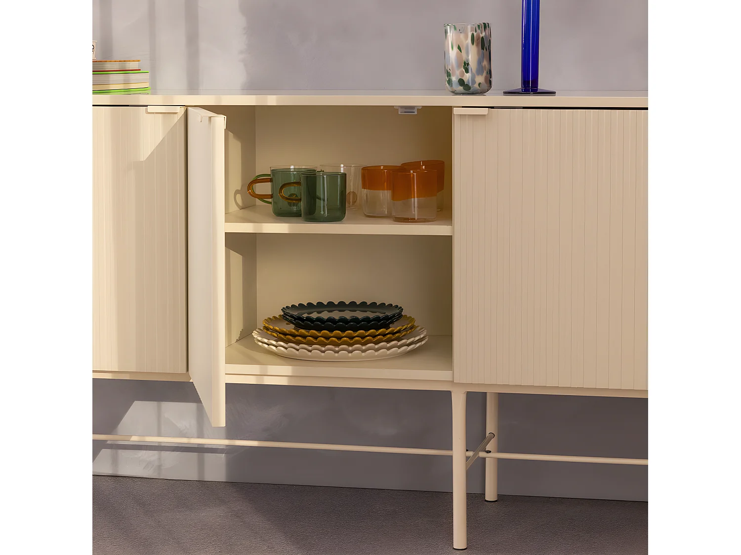 Molly - Buffet 4 portes en bois et métal L180cm - Crème