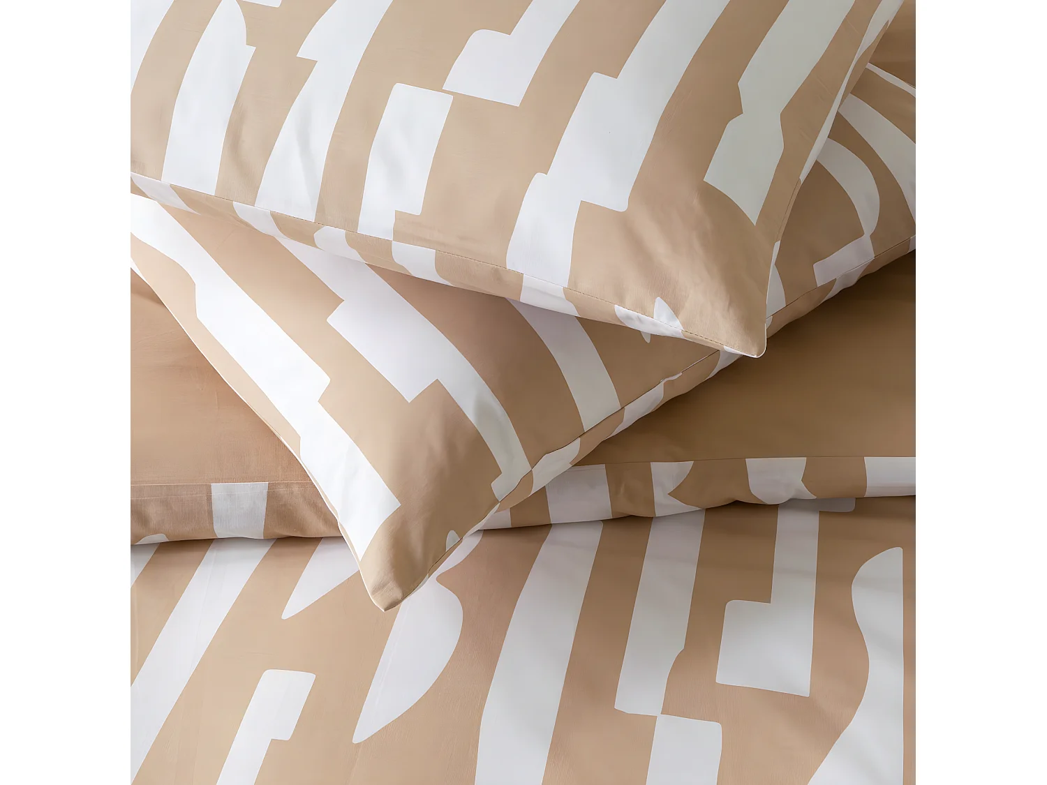 Parure de lit 2 personnes en coton 57 fils imprimé camel 260x240cm