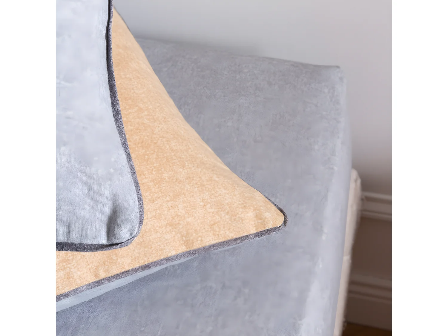 Parure de lit 2 personnes en flanelle coton 57 fils unie multico 240x220cm