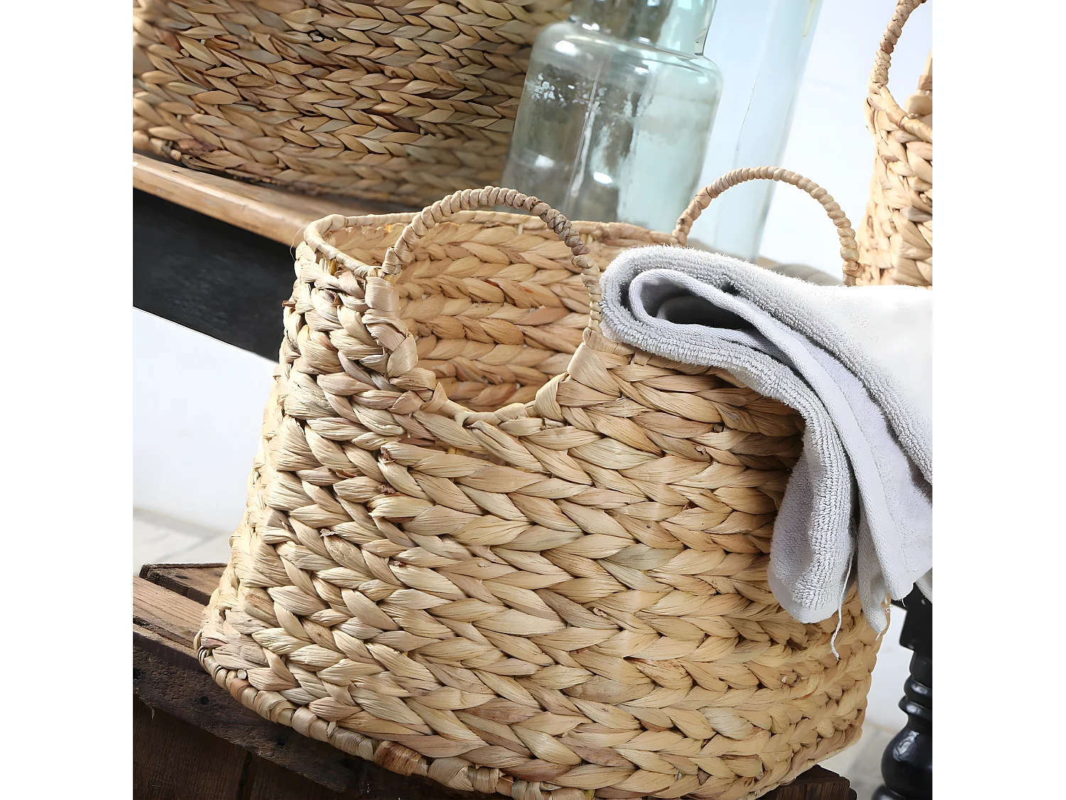 Stapelbaren Körben aus Wasserhyazinthe mit Griffen - Set aus 3