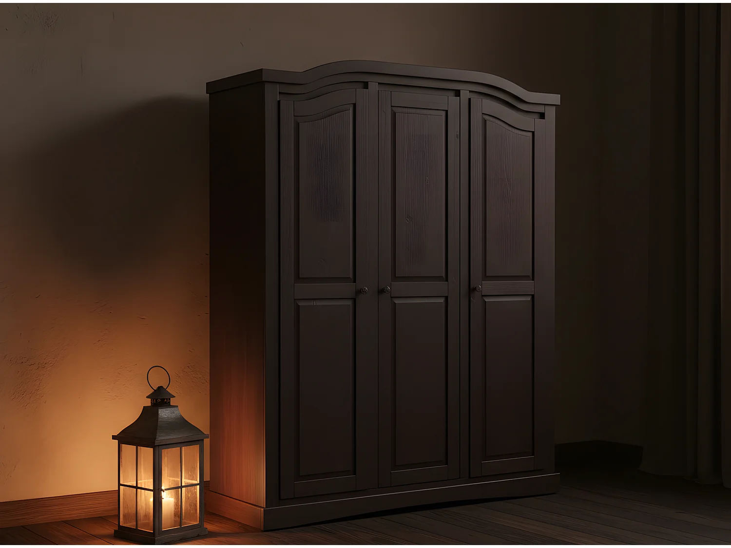 Bruine 3-deurs kledingkast Rico.