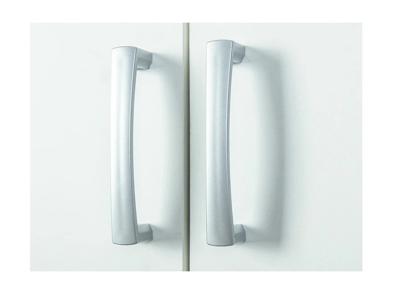 Arta Kleiderschrank 5 Ablagen, weiss.